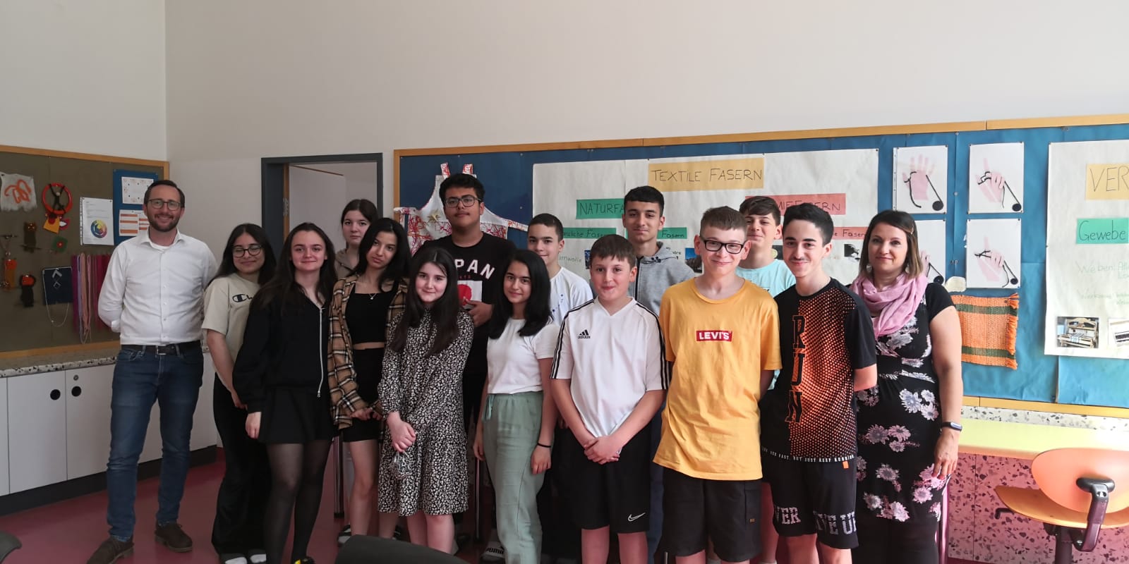 Mehr über den Artikel erfahren Important Meeting