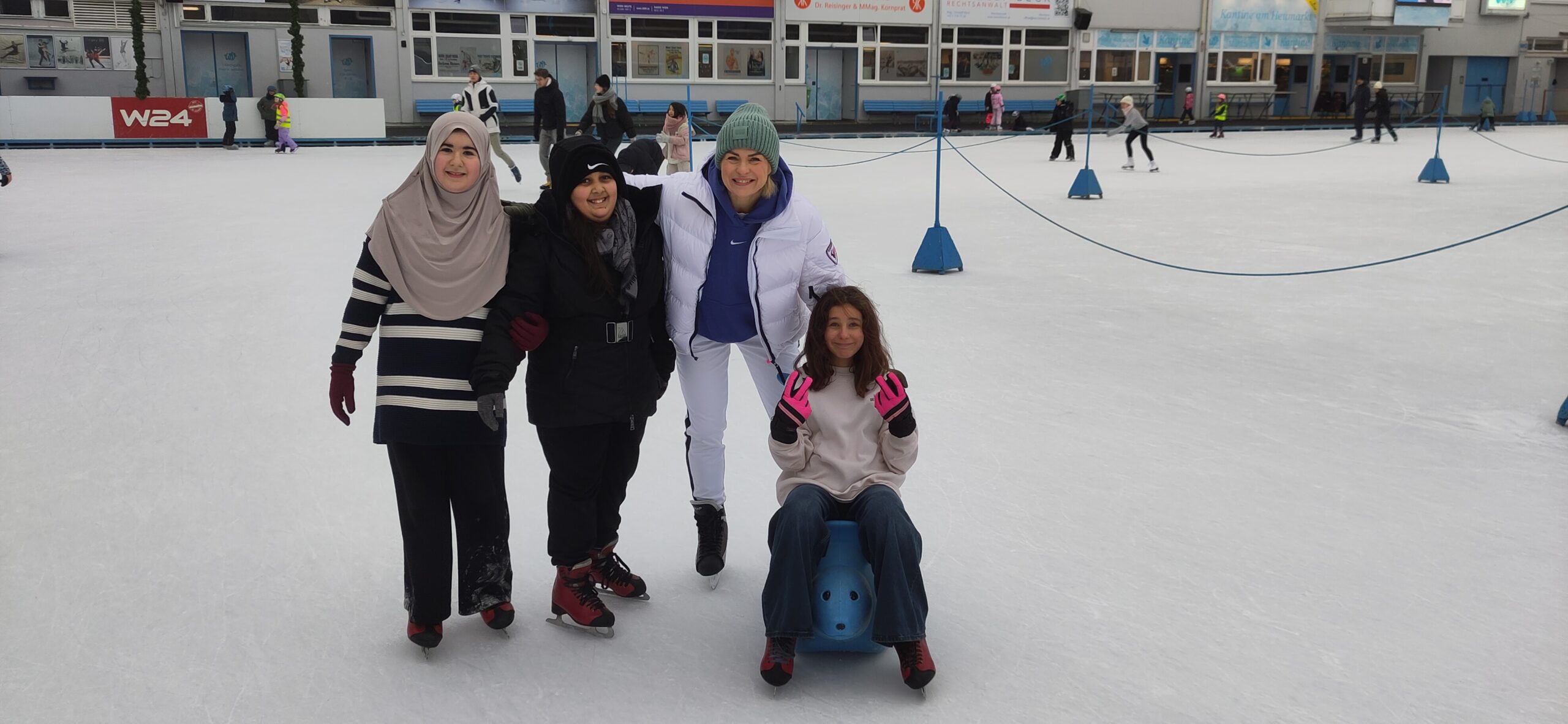 Mehr über den Artikel erfahren Winterzeit ist Eislauf-Zeit!
