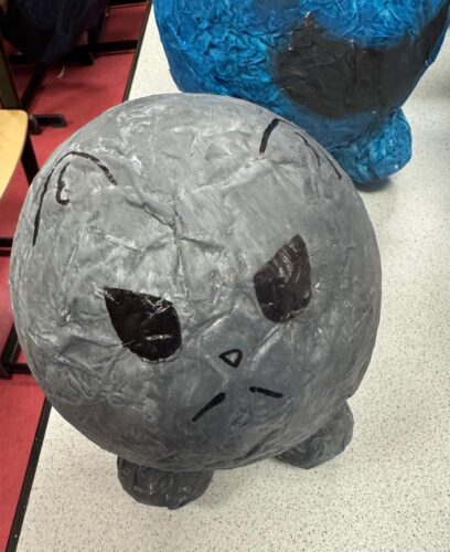 Sparfiguren aus Pappmaché